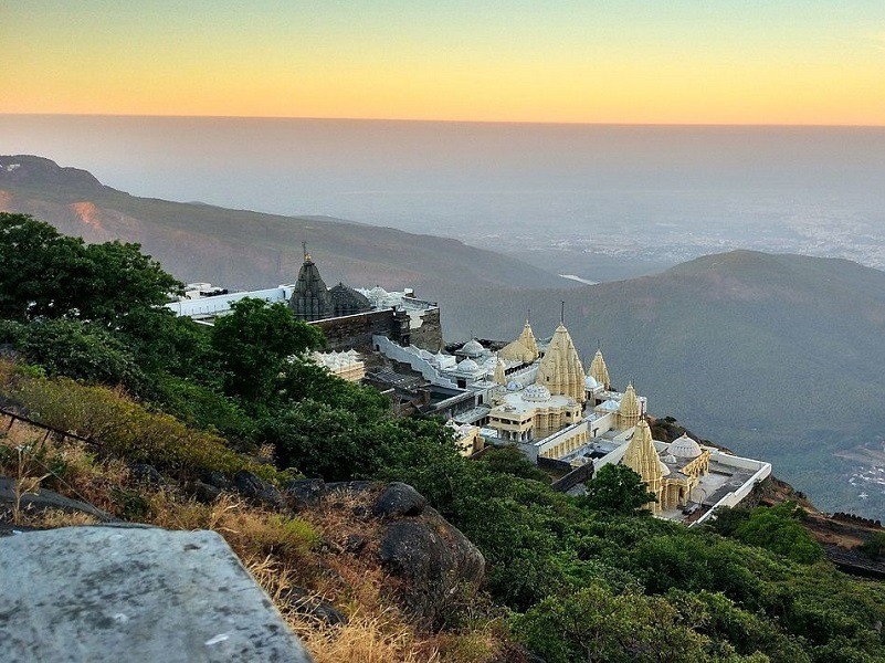 Dwarka Cab Service for Junagadh